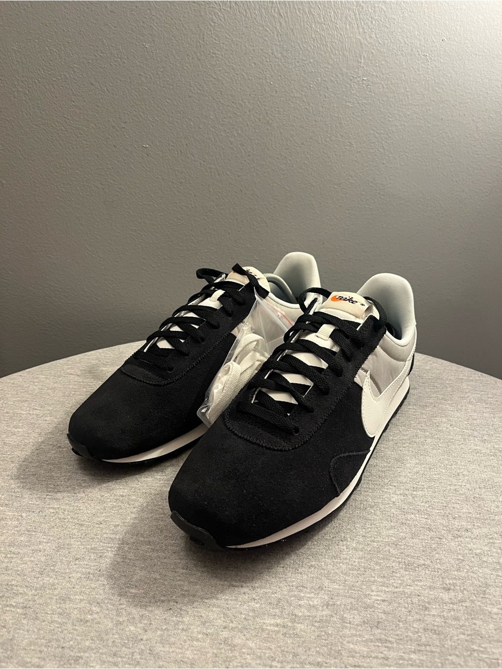 Nike Pre Montreal '17 Black Sail Pale Grey Men's Shoes Size 11.5 898031-001